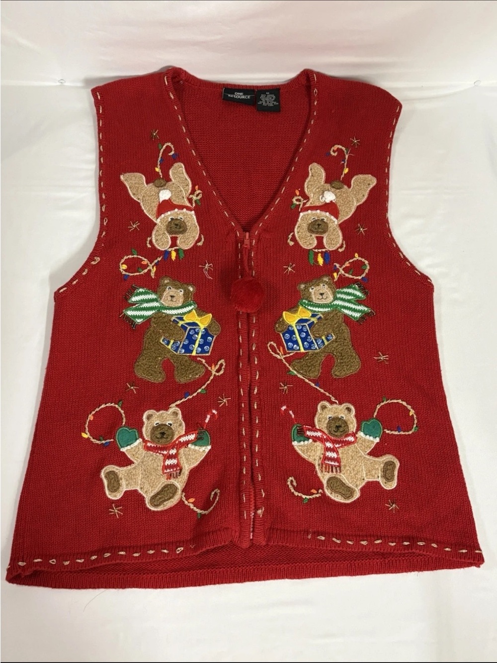 Vintage Women's Christmas Sweater Embroidered Festive
Animals Red Size M